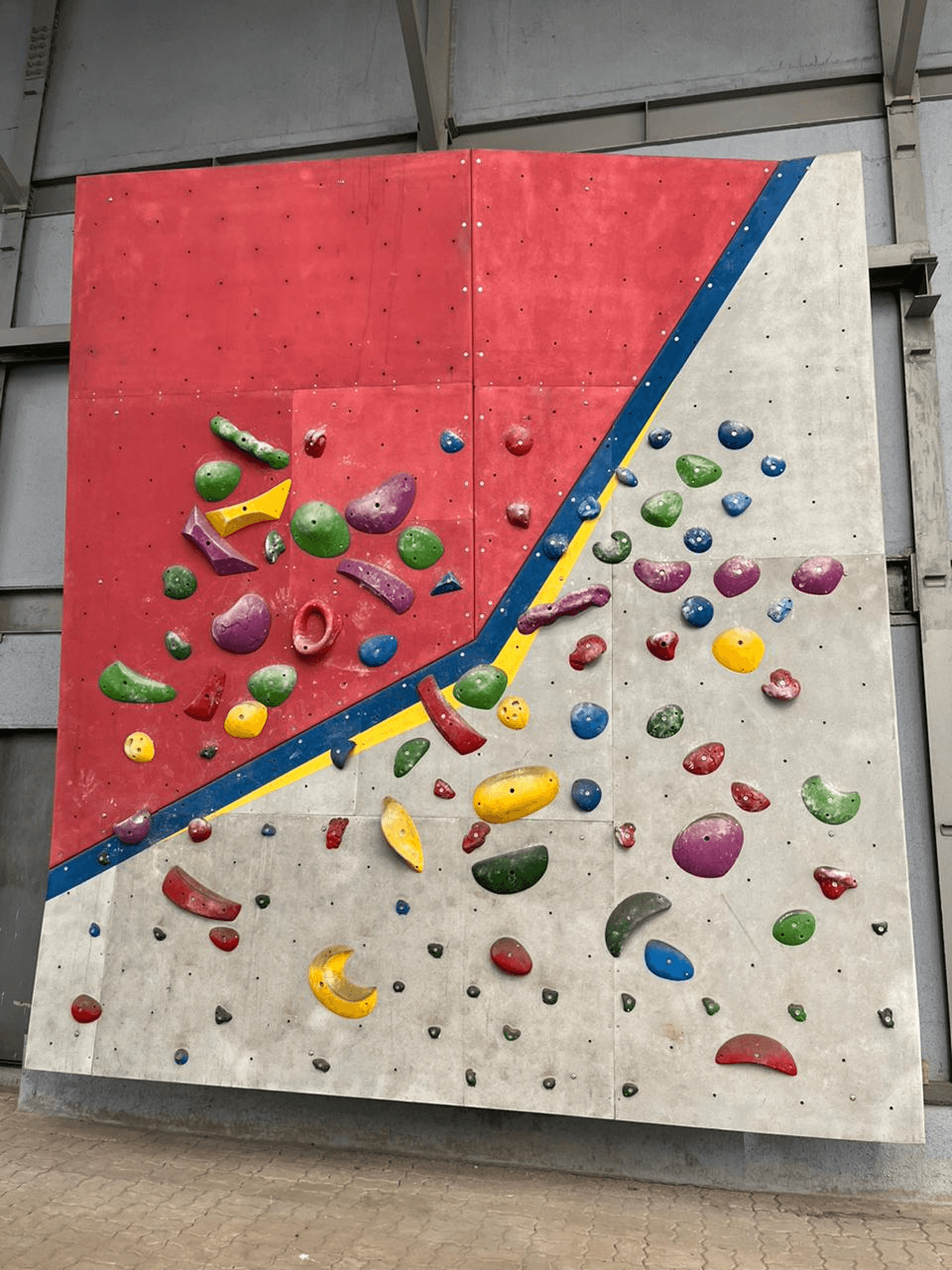 Isolation / Training Wall (Bouldering Zone)